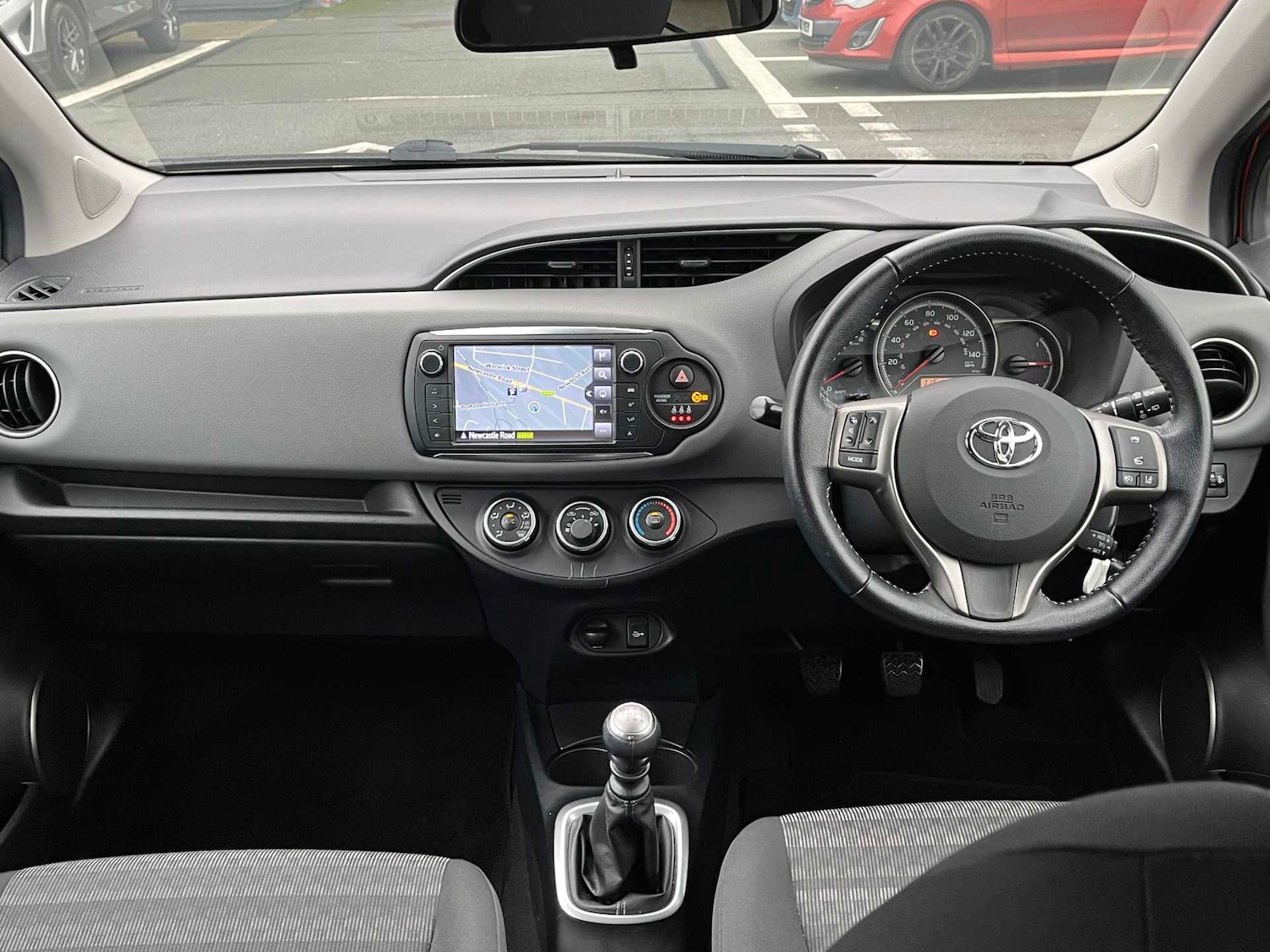 Used Toyota Yaris 2016 for sale - 77830498: Photo 47