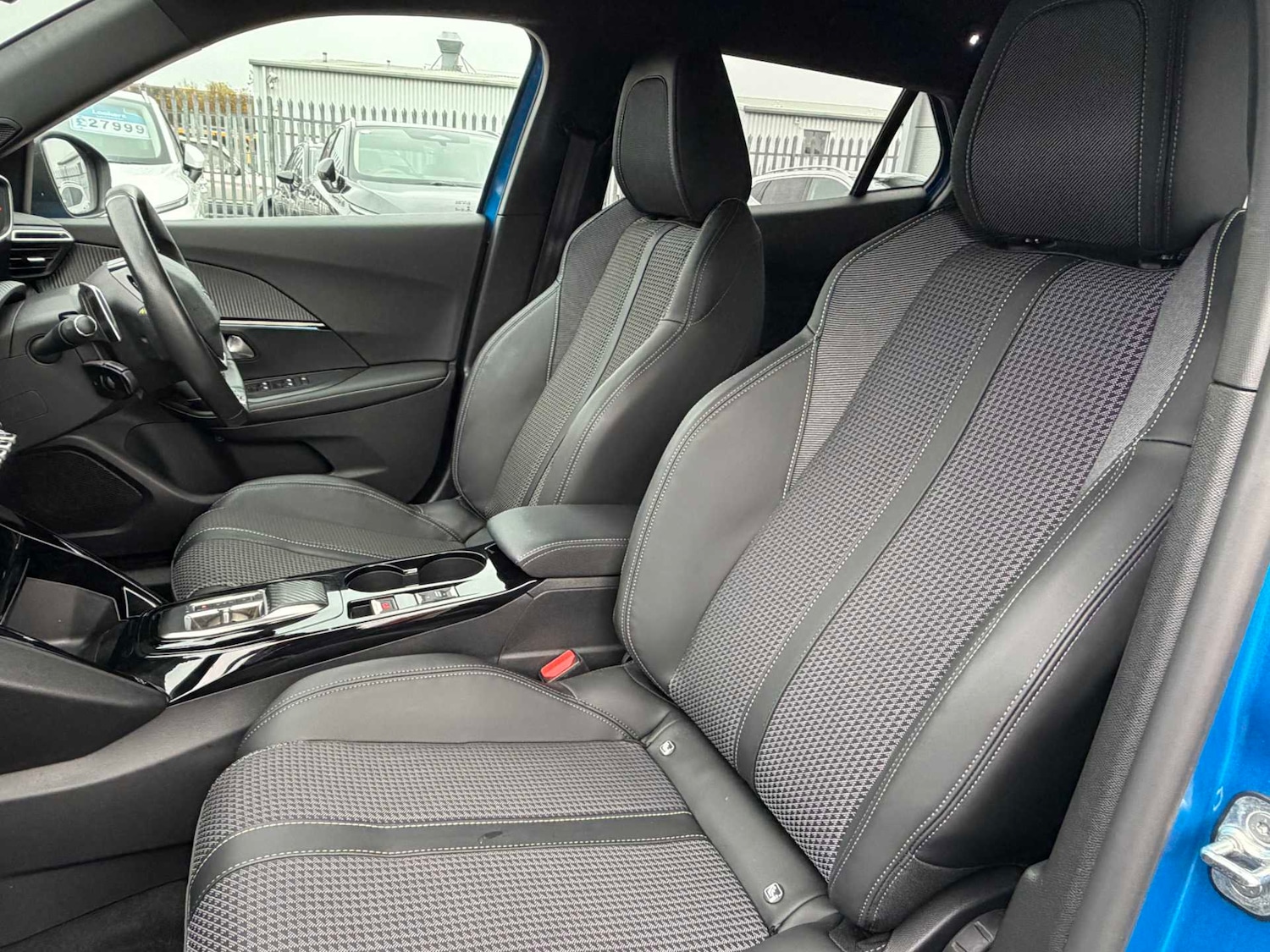 Used Peugeot 2008 2022 for sale - 76506147: Photo 44