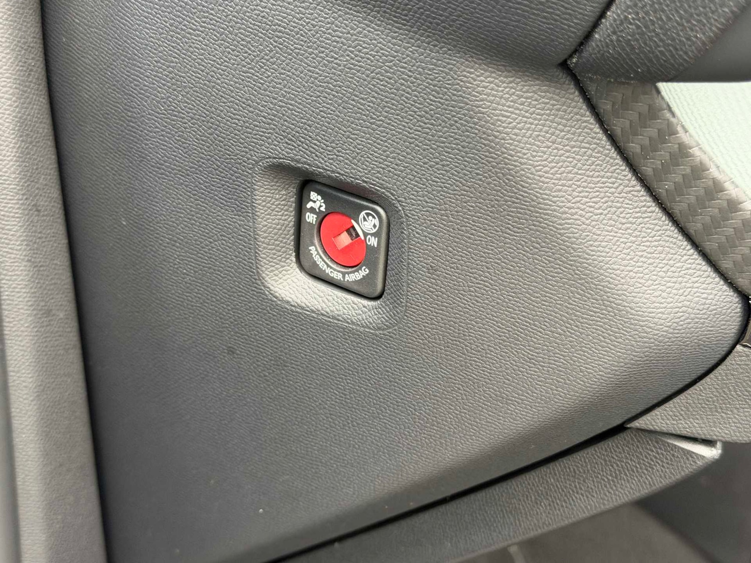 Used Peugeot 2008 2022 for sale - 76506147: Photo 46