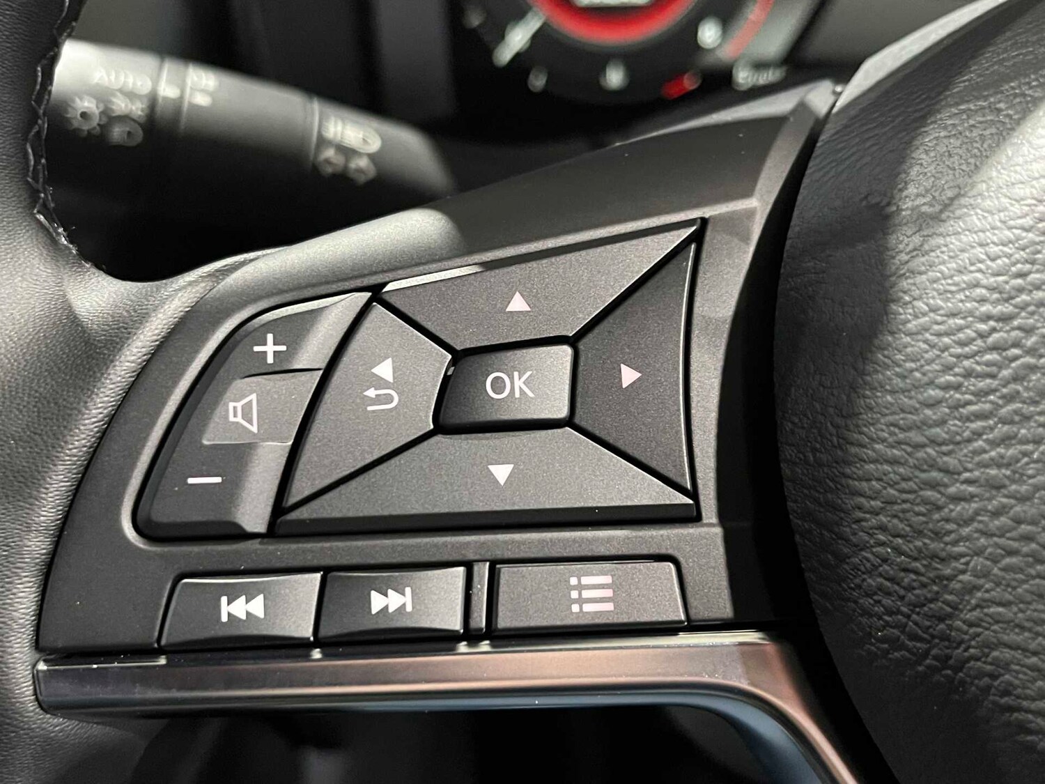 Used Nissan Juke 2026 for sale - 77932913: Photo 37