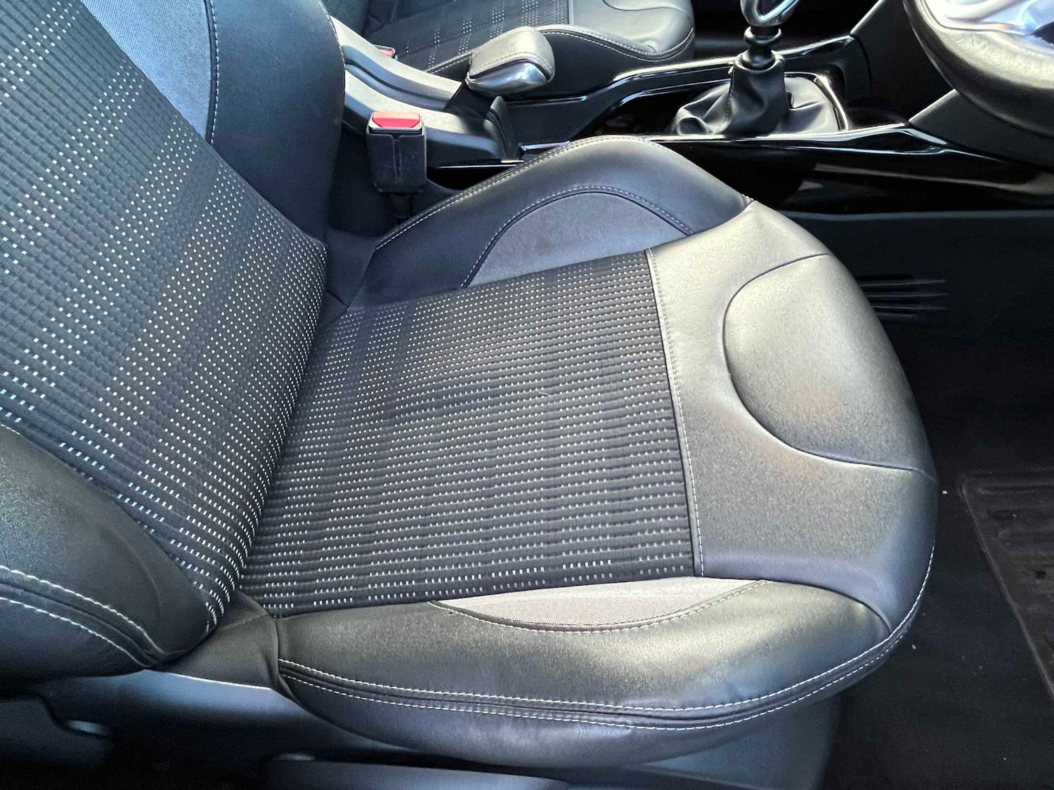 Used Peugeot 2008 2016 for sale - 77201356: Photo 21