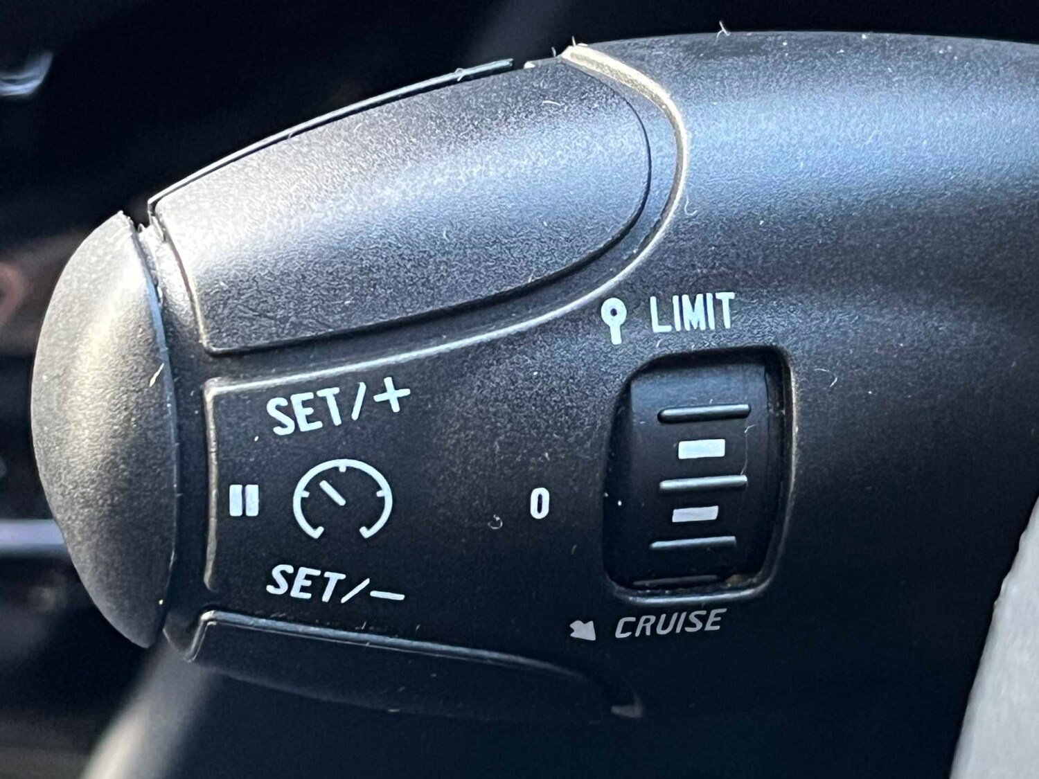 Used Peugeot 2008 2016 for sale - 77201356: Photo 32