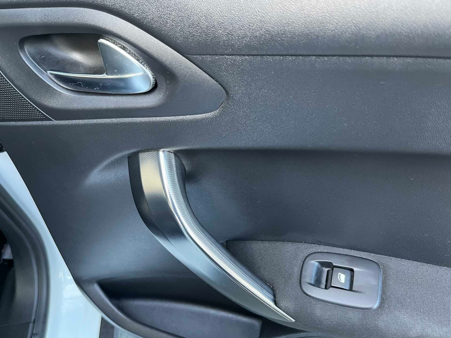 Used Peugeot 2008 2016 for sale - 77201356: Photo 42