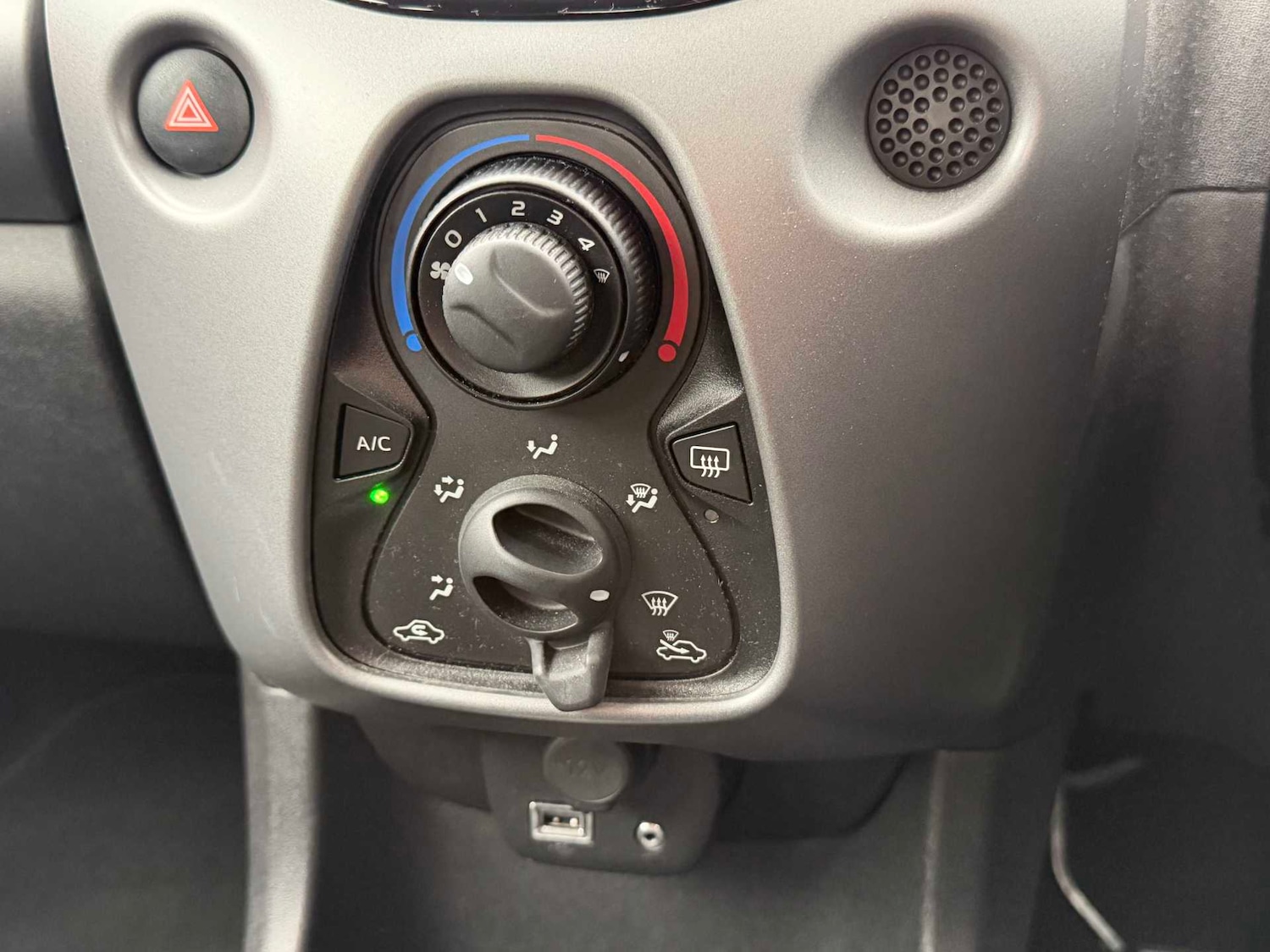 Used Toyota AYGO 2019 for sale - 76490829: Photo 13