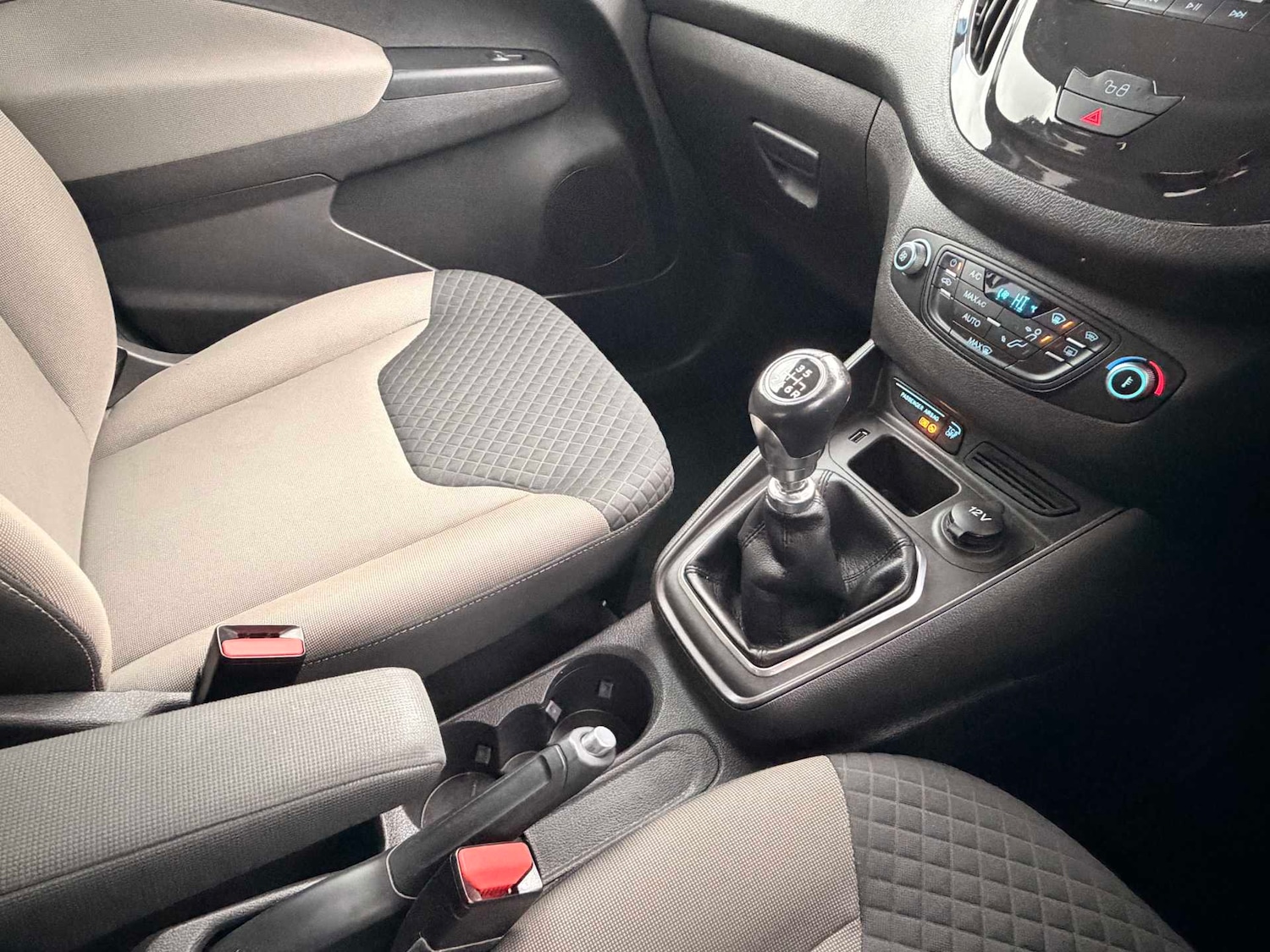 Used Ford Tourneo Courier 2019 for sale - 76577247: Photo 15