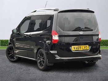 Used Ford Tourneo Courier 2019 for sale - 76577247: Photo