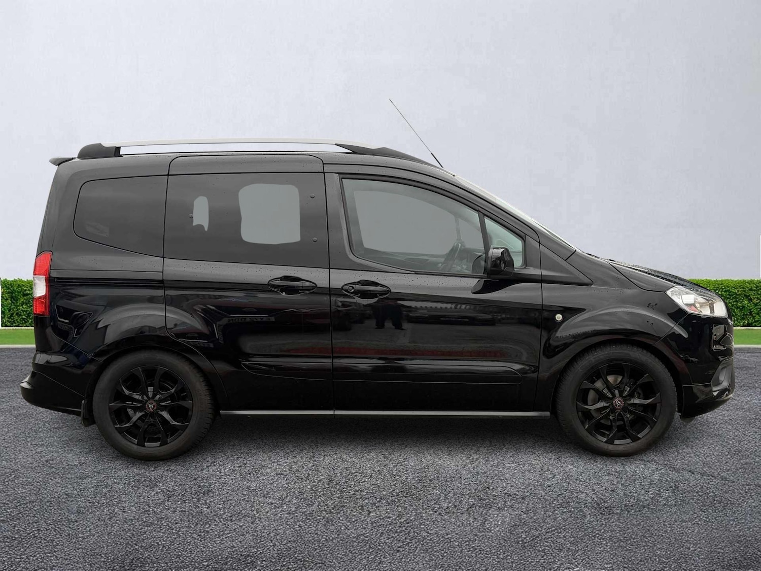 Used Ford Tourneo Courier 2019 for sale - 76577247: Photo 3