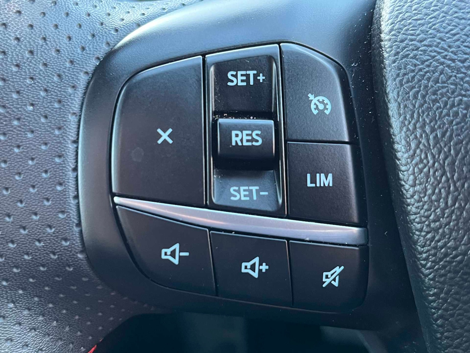 Used Ford Kuga 2022 for sale - 77201354: Photo 38