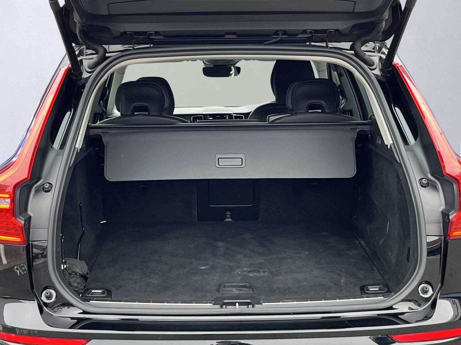 Used Volvo XC60 2022 for sale - 78026124: Photo 19