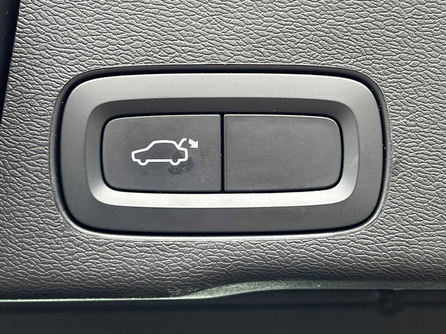 Used Volvo XC60 2022 for sale - 78026124: Photo 20