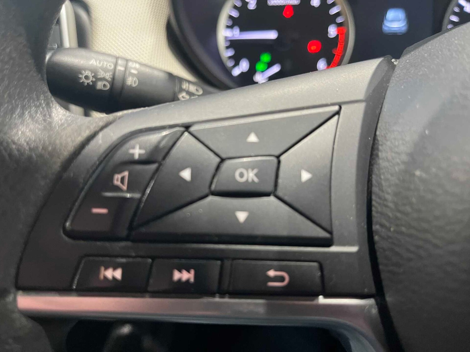 Used Nissan Micra 2018 for sale - 77008360: Photo 31