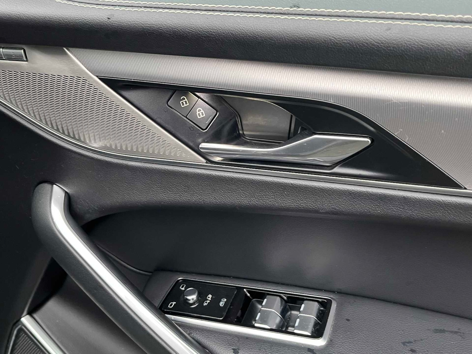 Used Jaguar F-Pace 2021 for sale - 77896275: Photo 23