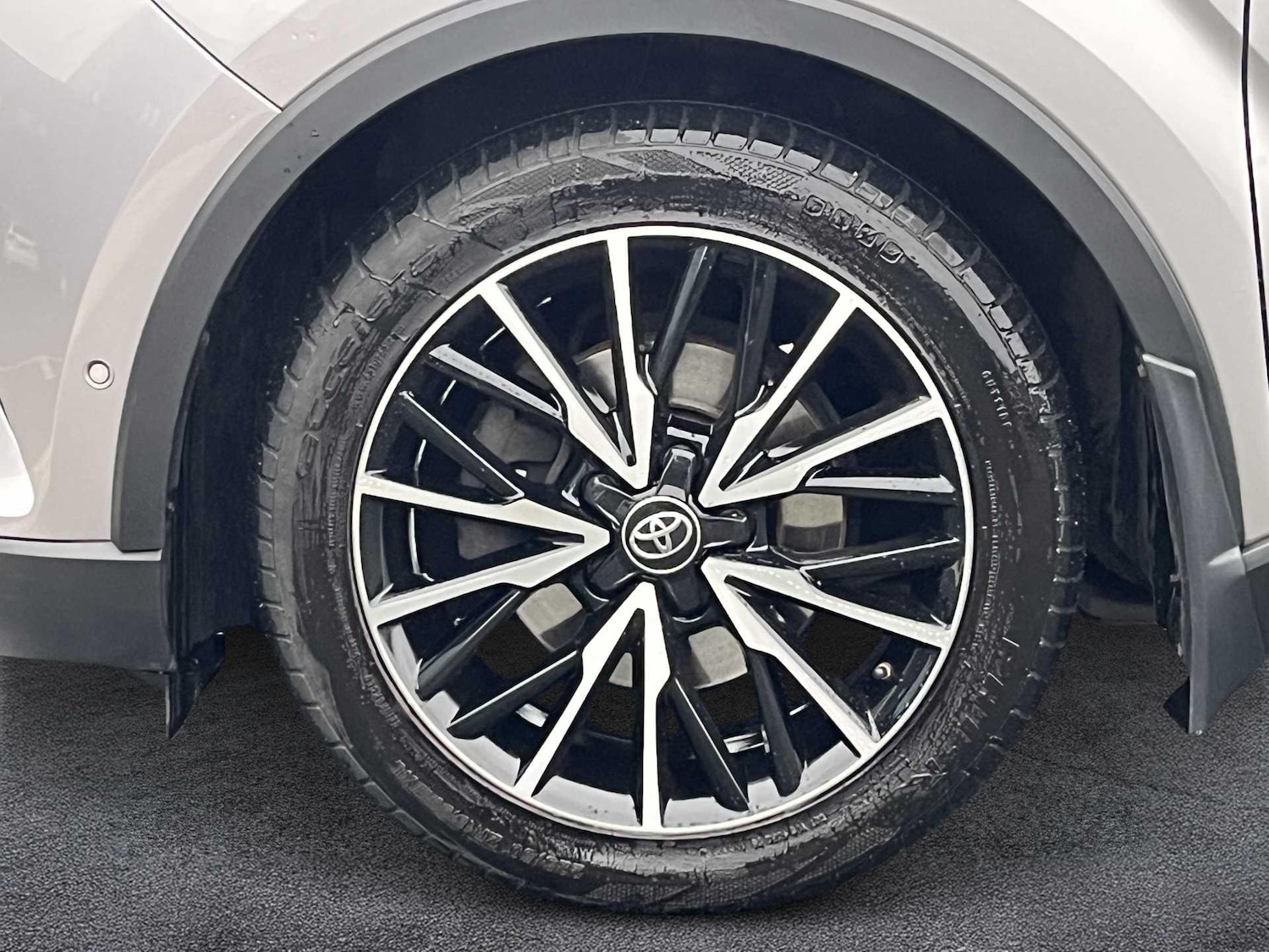 Used Toyota C-HR 2019 for sale - 77409647: Photo 17