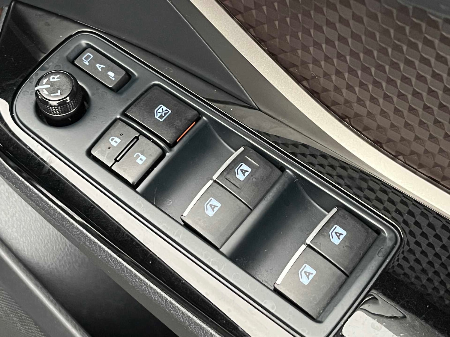 Used Toyota C-HR 2019 for sale - 77409647: Photo 21