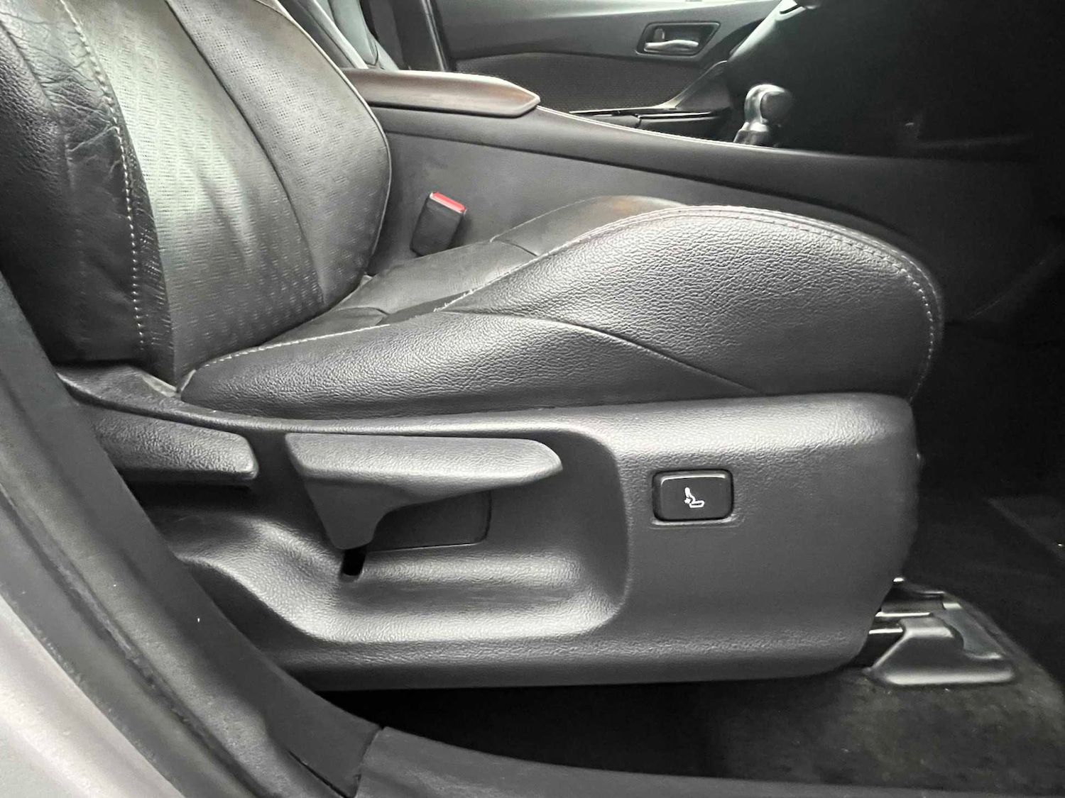 Used Toyota C-HR 2019 for sale - 77409647: Photo 24