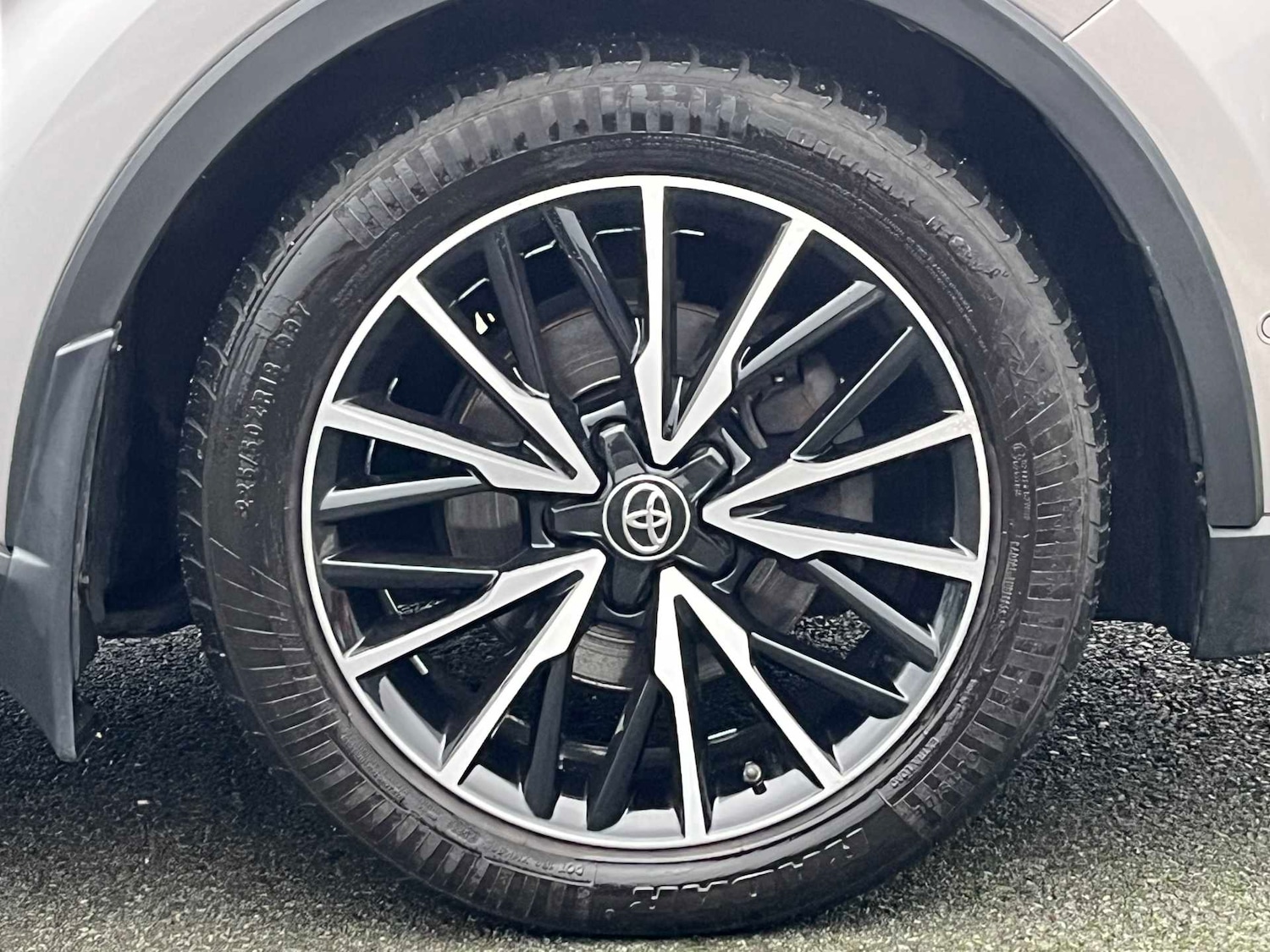 Used Toyota C-HR 2019 for sale - 77409647: Photo 5