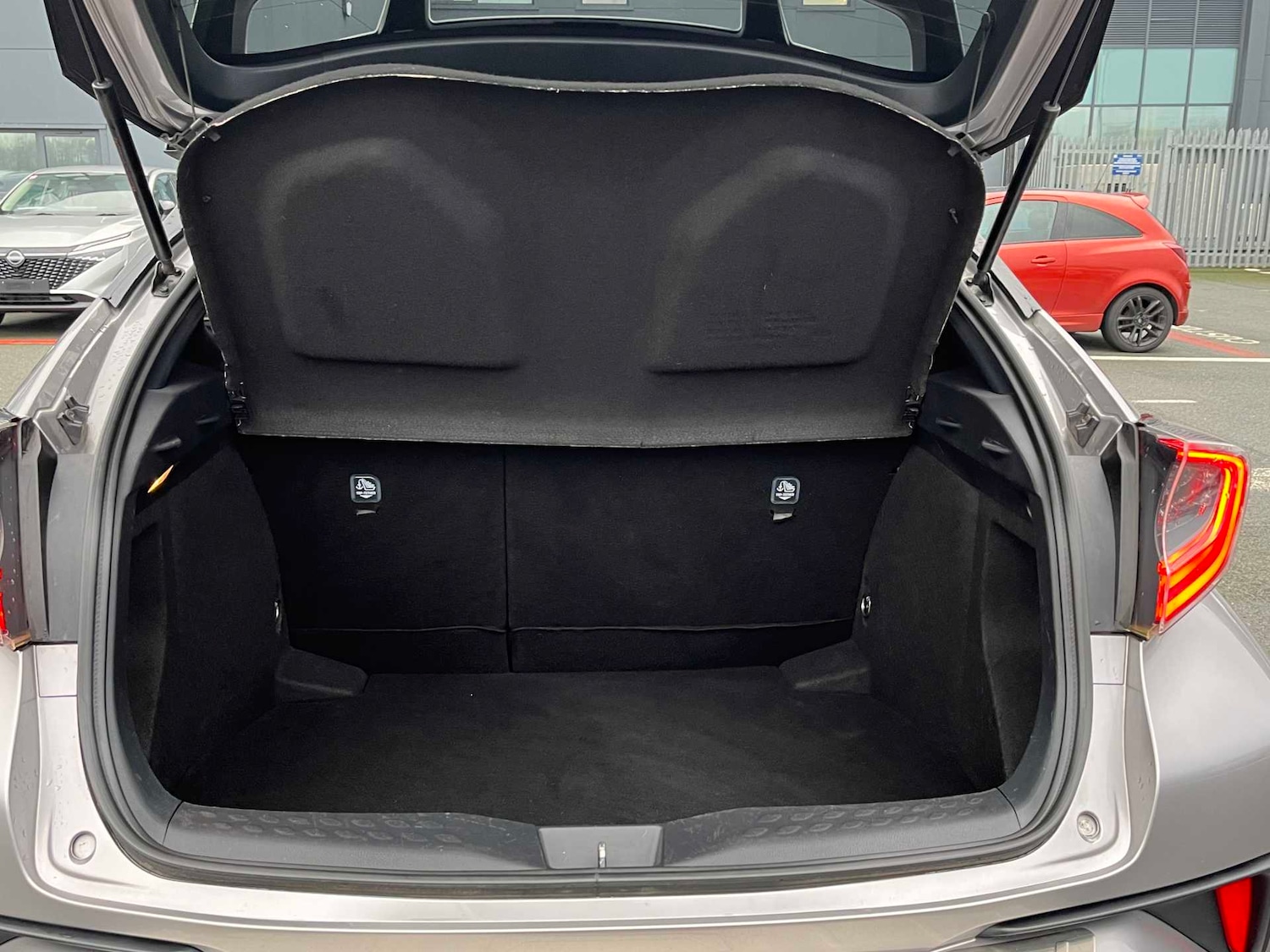 Used Toyota C-HR 2019 for sale - 77409647: Photo 51