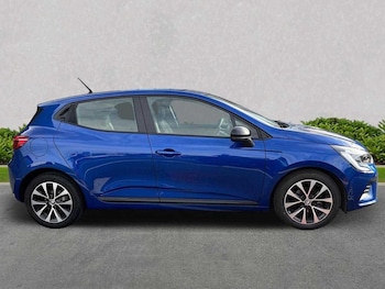 Used Renault Clio 2023 for sale - 75513127: Photo