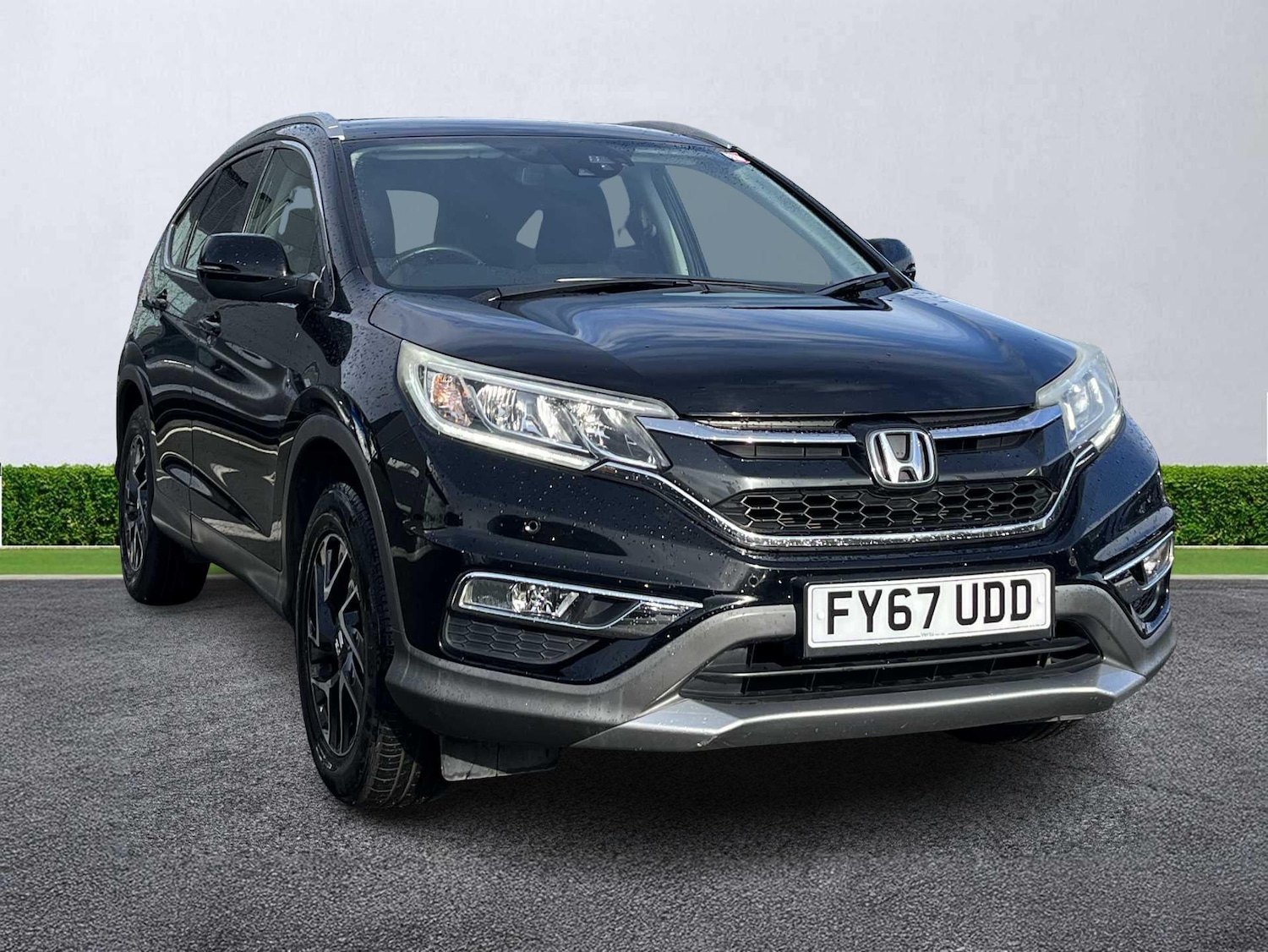 Used Honda CR-V 2017 for sale - 76353650: Photo 1