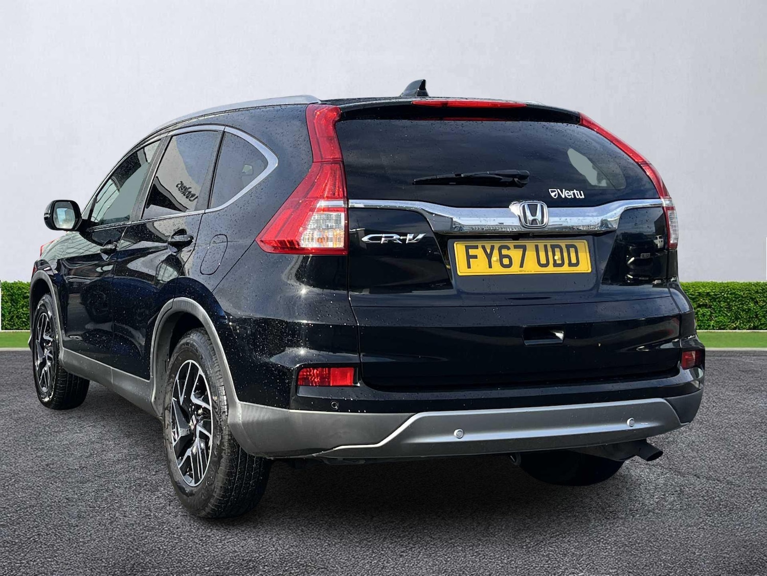 Used Honda CR-V 2017 for sale - 76353650: Photo 2