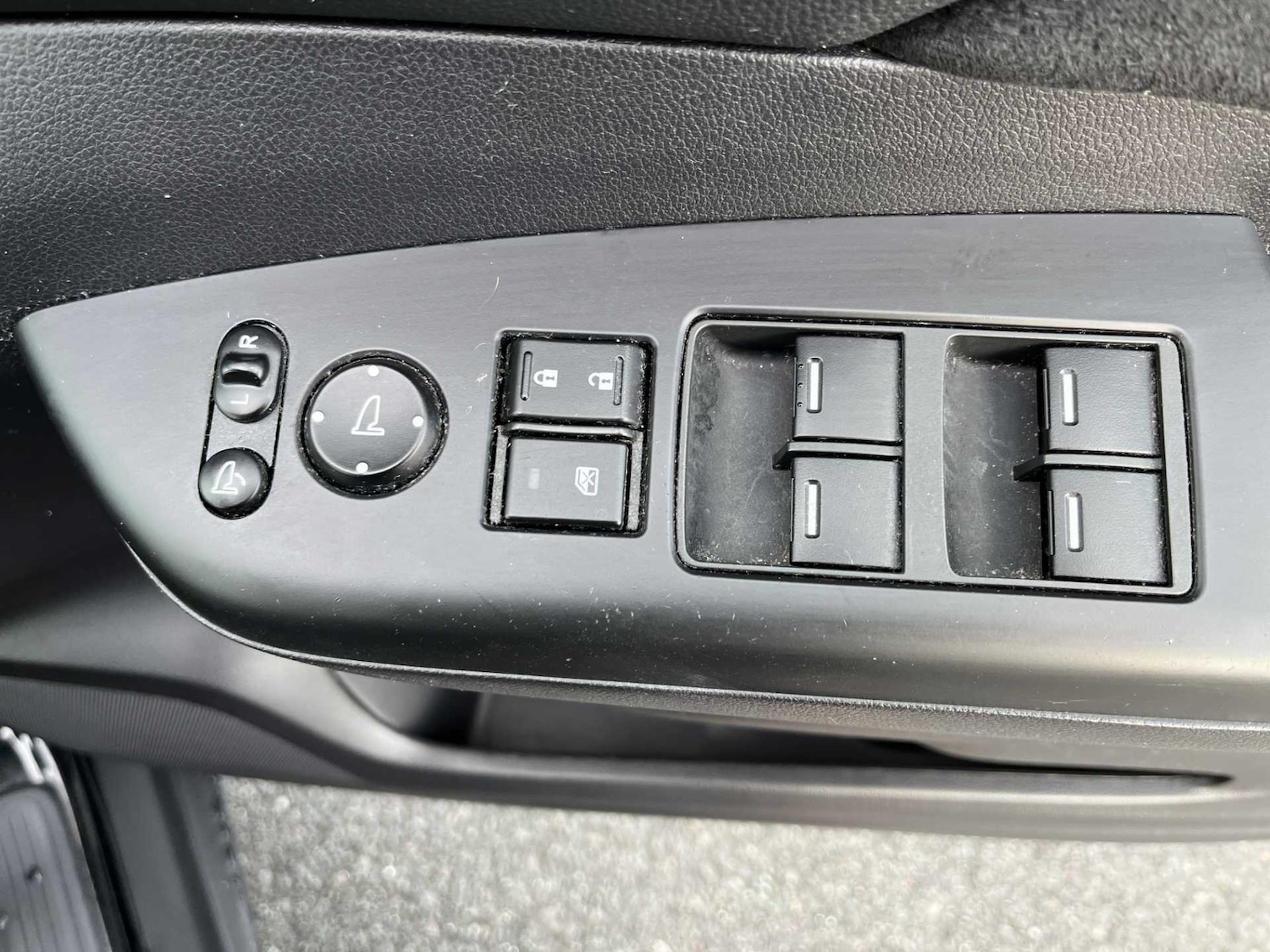 Used Honda CR-V 2017 for sale - 76353650: Photo 20