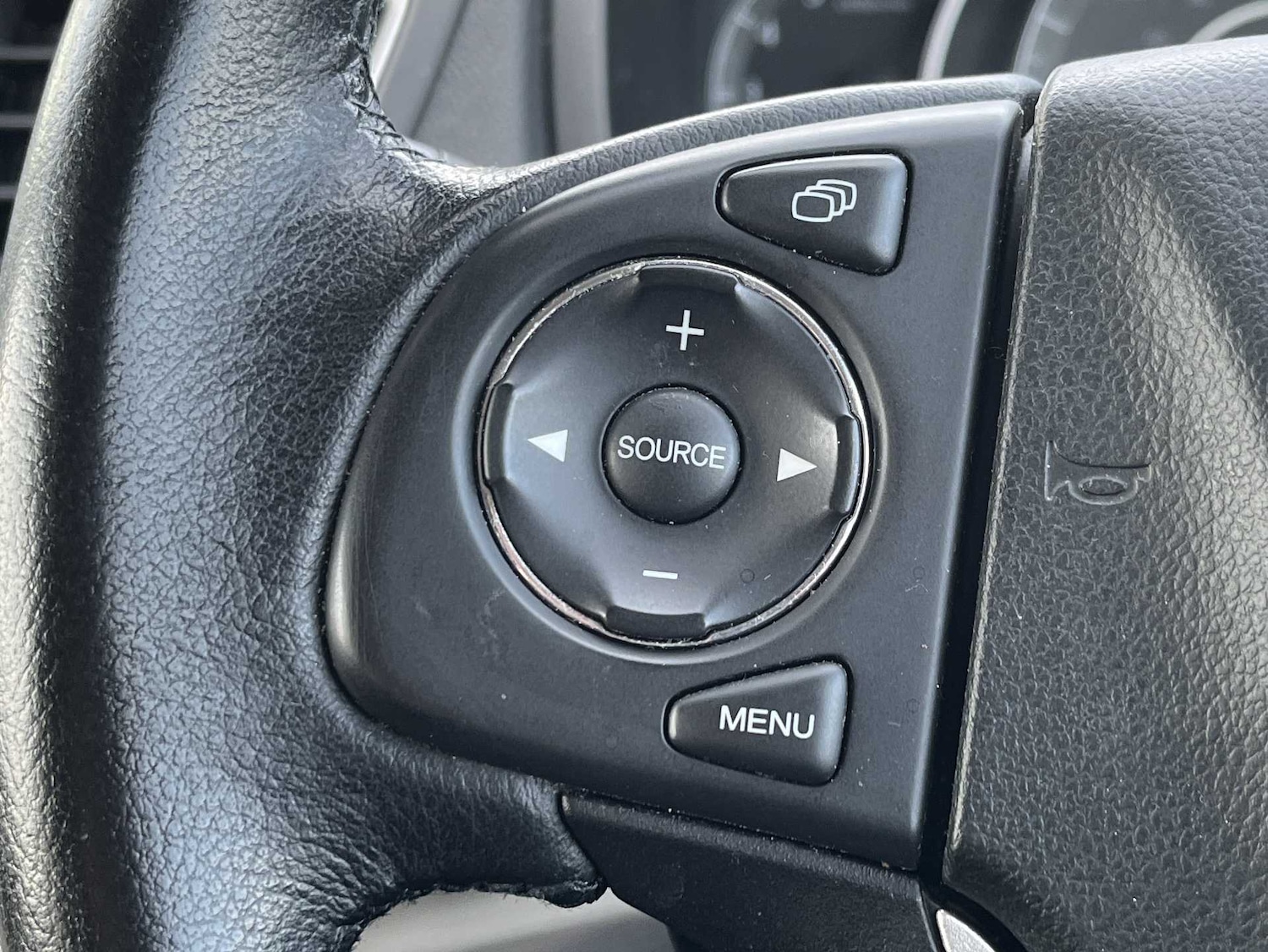 Used Honda CR-V 2017 for sale - 76353650: Photo 24