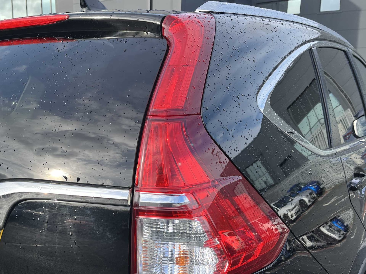 Used Honda CR-V 2017 for sale - 76353650: Photo 28