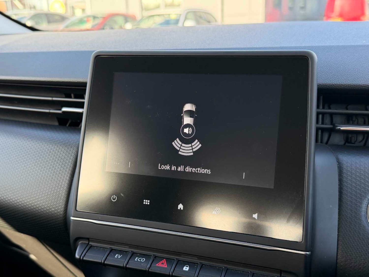 Used Renault Clio 2022 for sale - 76559852: Photo 11