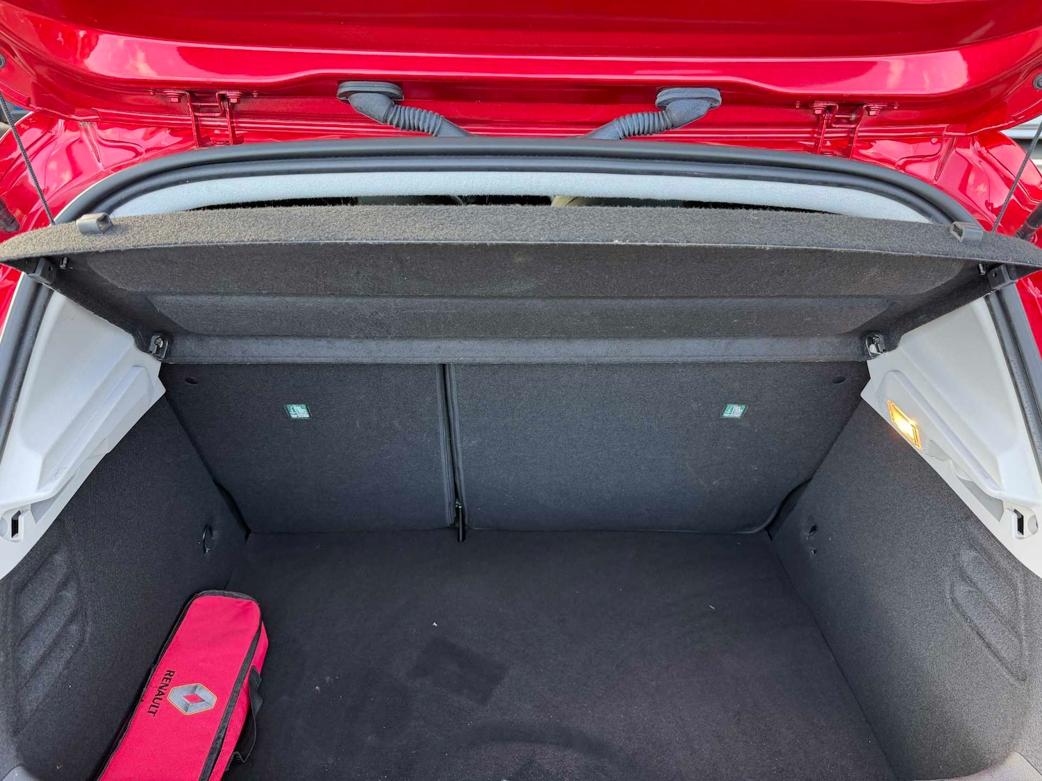 Used Renault Clio 2022 for sale - 76559852: Photo 20