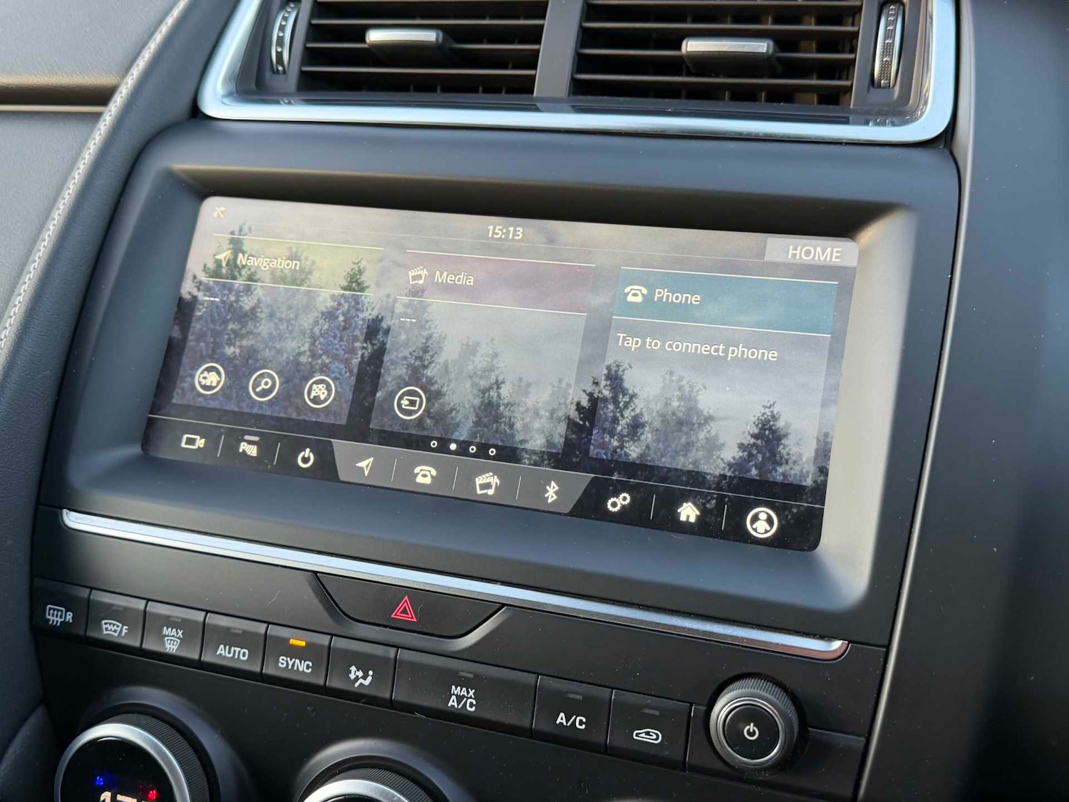 Used Jaguar E-Pace 2019 for sale - 76785218: Photo 10