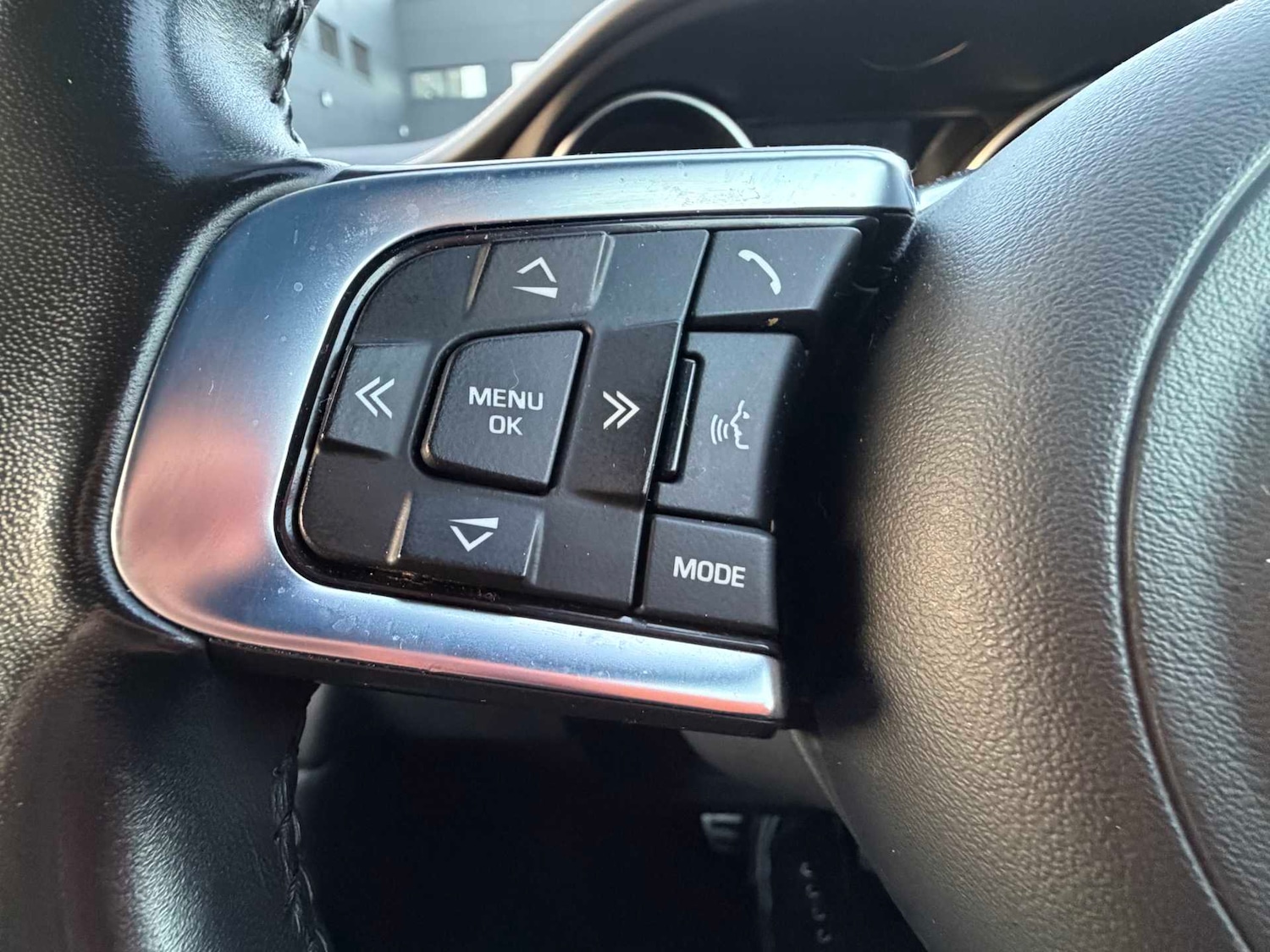 Used Jaguar E-Pace 2019 for sale - 76785218: Photo 33