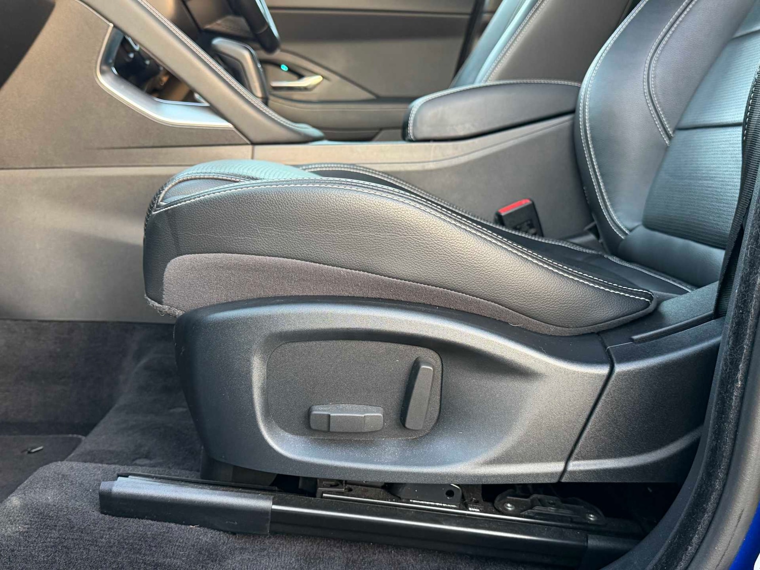 Used Jaguar E-Pace 2019 for sale - 76785218: Photo 40