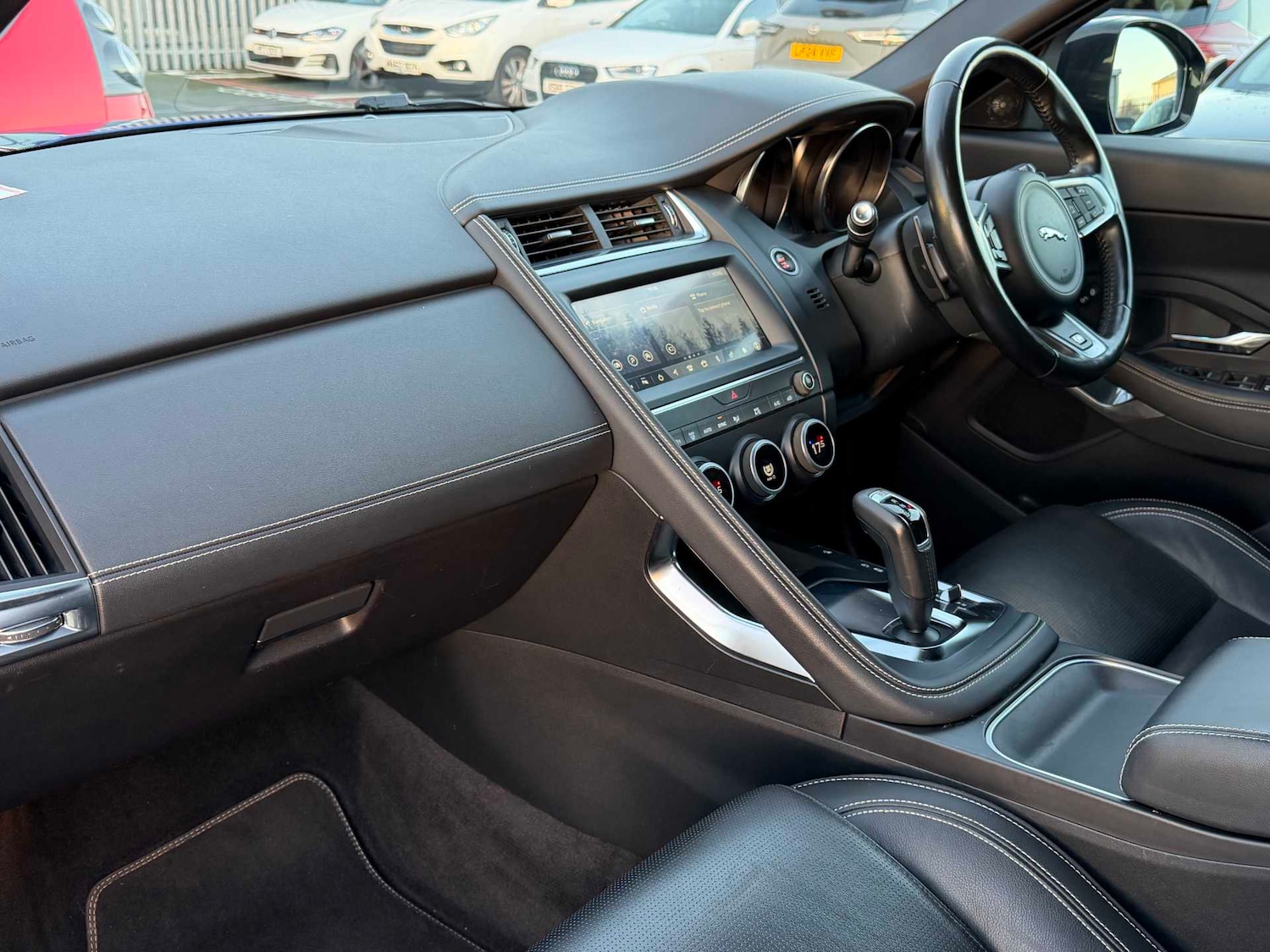 Used Jaguar E-Pace 2019 for sale - 76785218: Photo 7