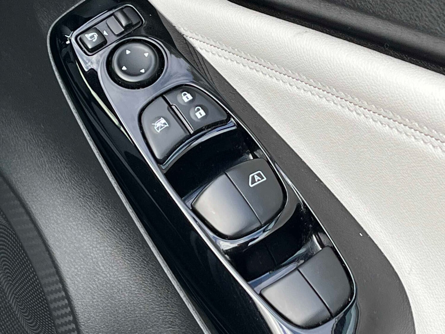 Used Nissan Juke 2023 for sale - 77946125: Photo 20