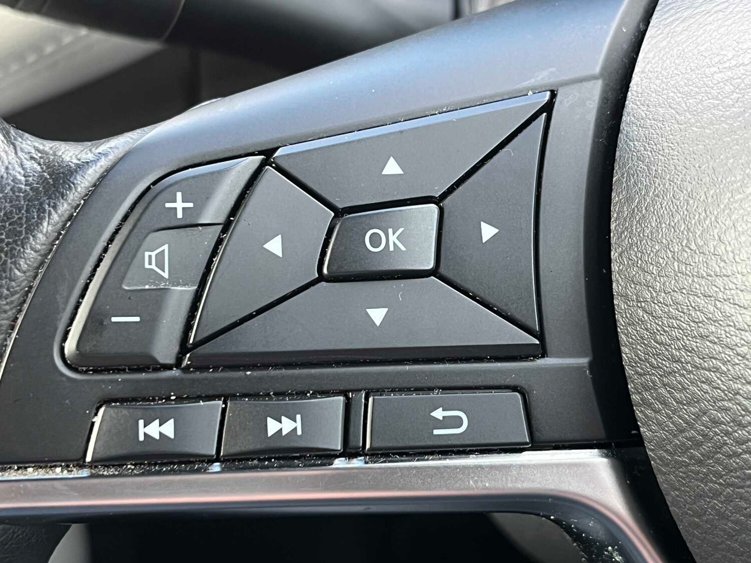 Used Nissan Juke 2023 for sale - 77946125: Photo 34