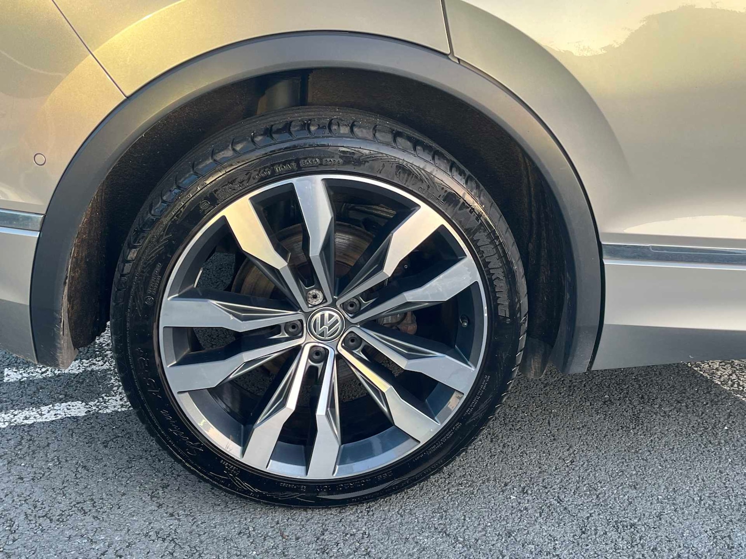 Used Volkswagen Tiguan 2017 for sale - 76864014: Photo 11