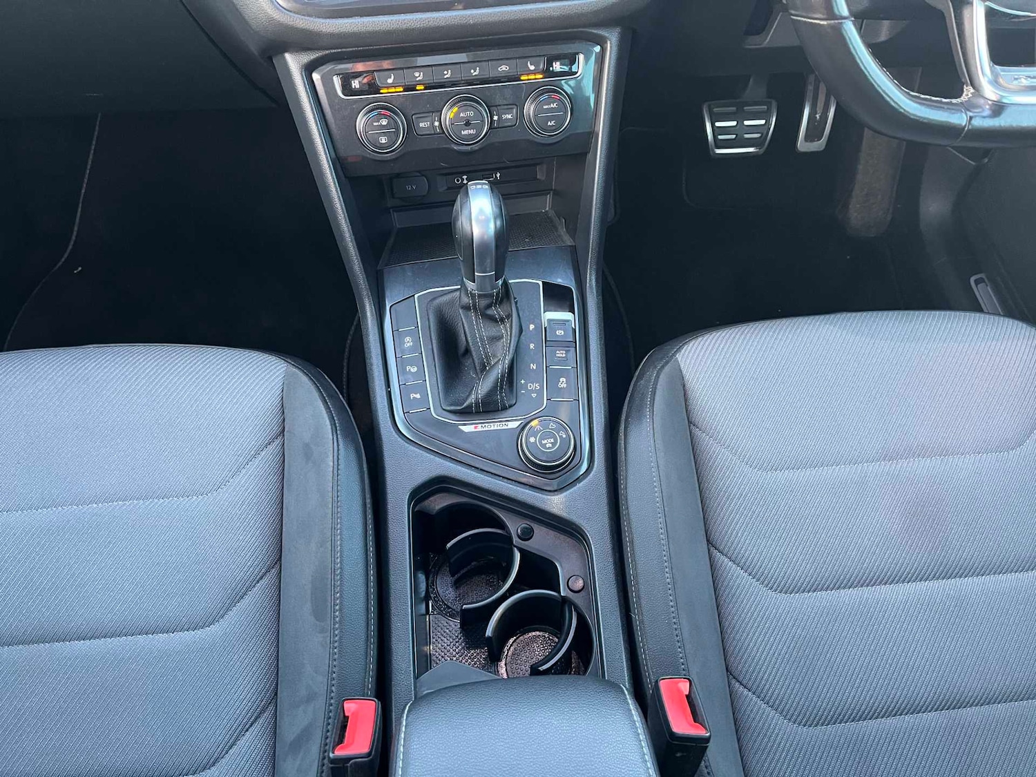 Used Volkswagen Tiguan 2017 for sale - 76864014: Photo 34