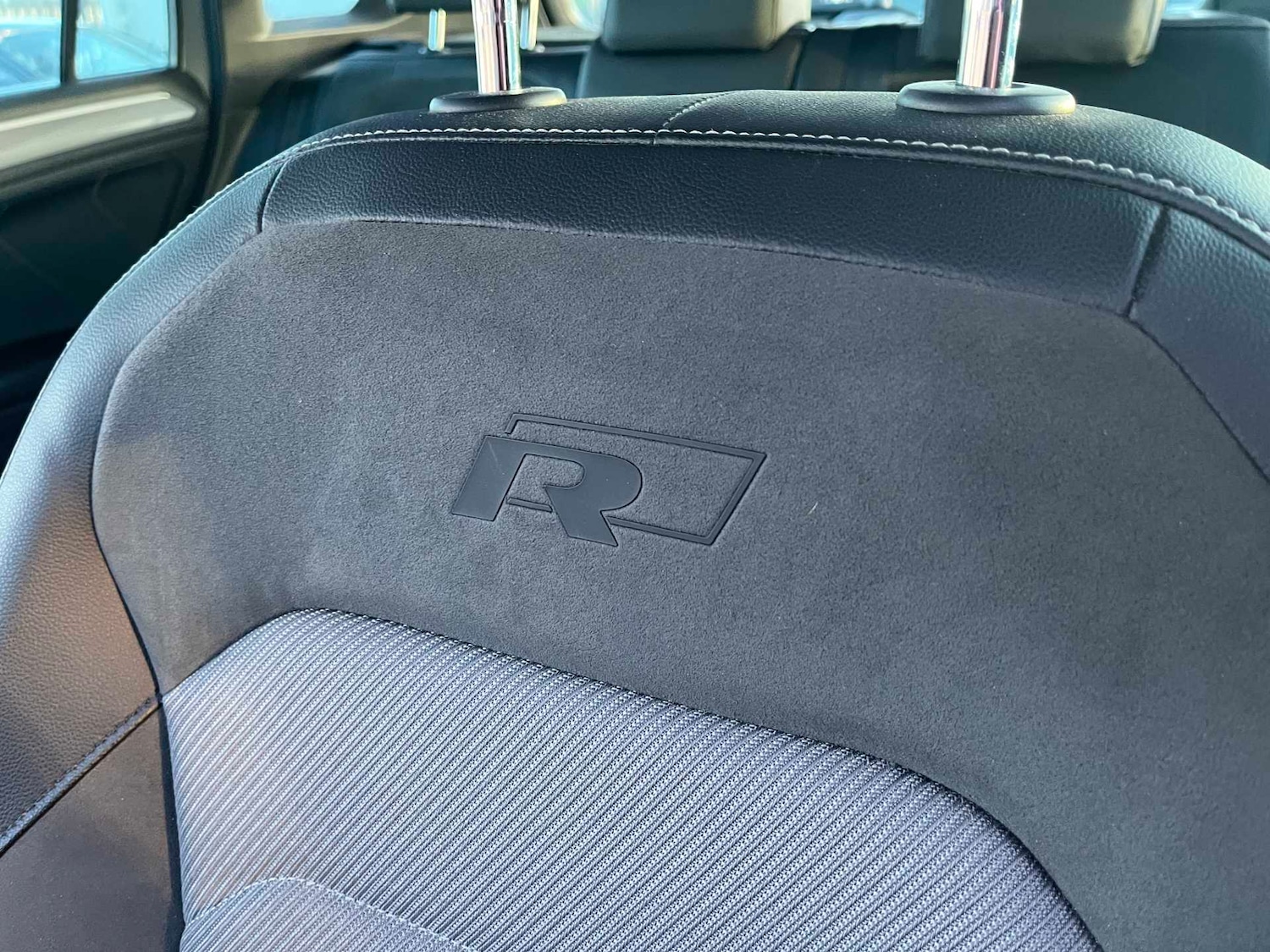 Used Volkswagen Tiguan 2017 for sale - 76864014: Photo 38