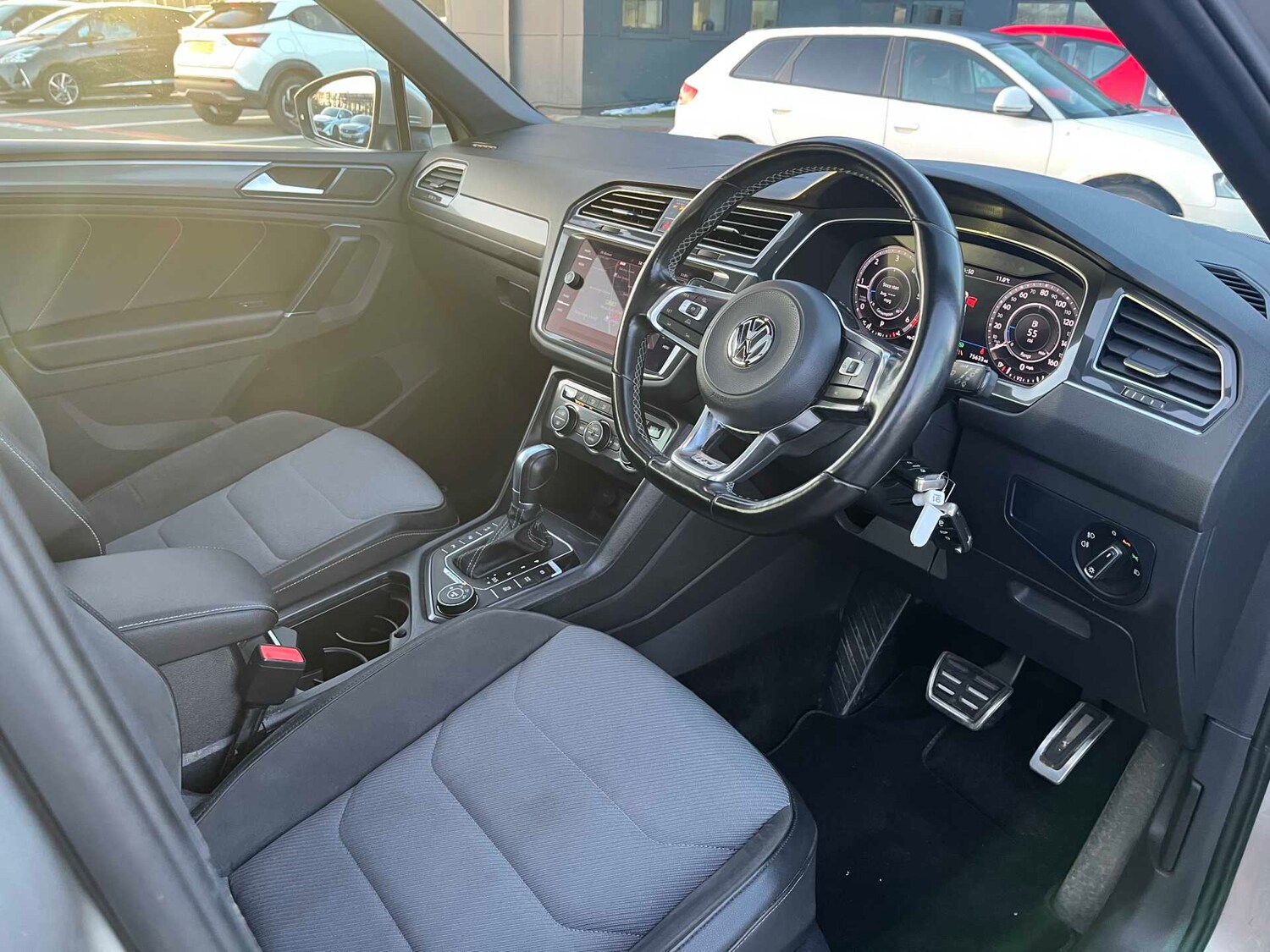 Used Volkswagen Tiguan 2017 for sale - 76864014: Photo 43