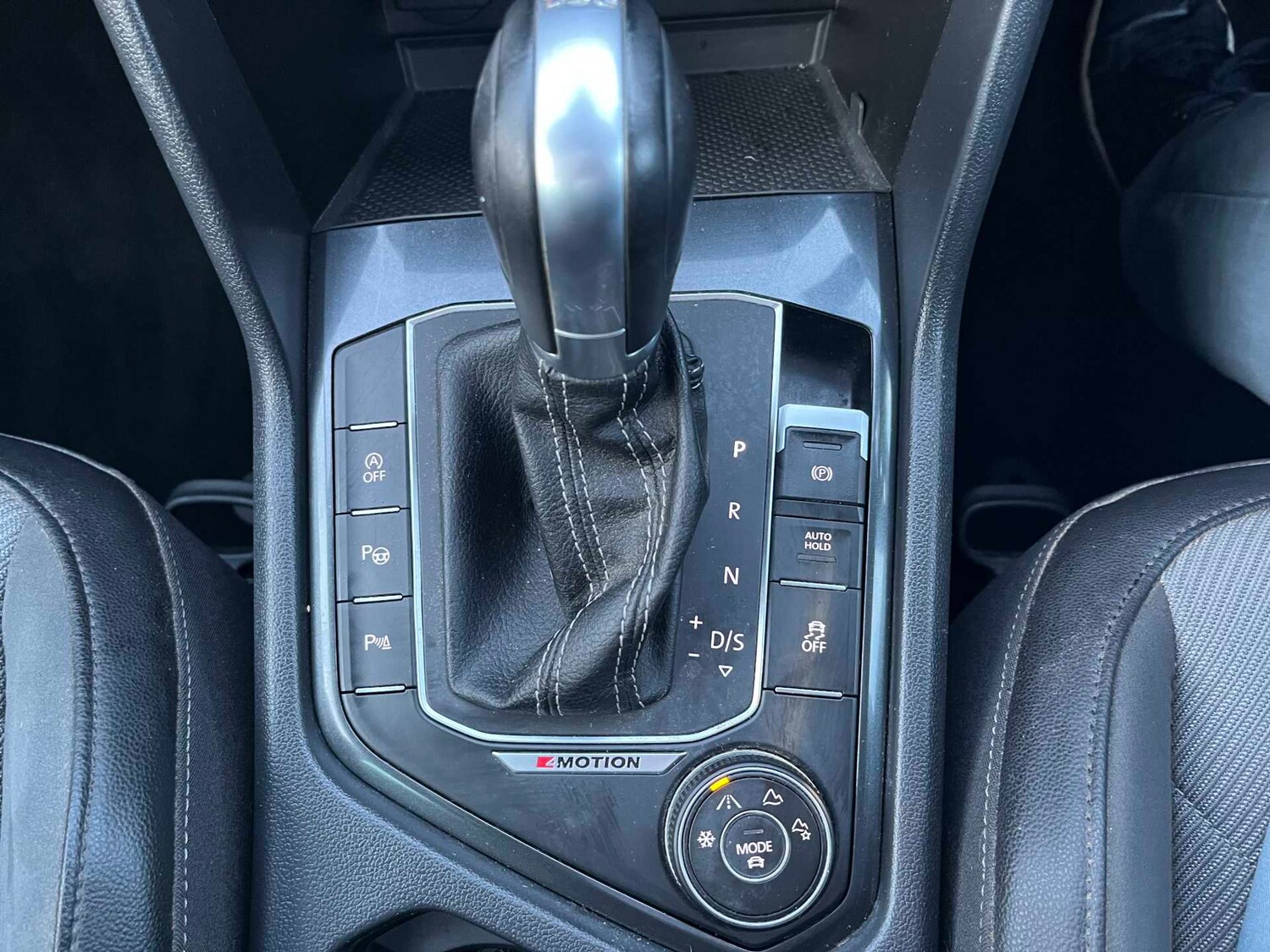 Used Volkswagen Tiguan 2017 for sale - 76864014: Photo 52