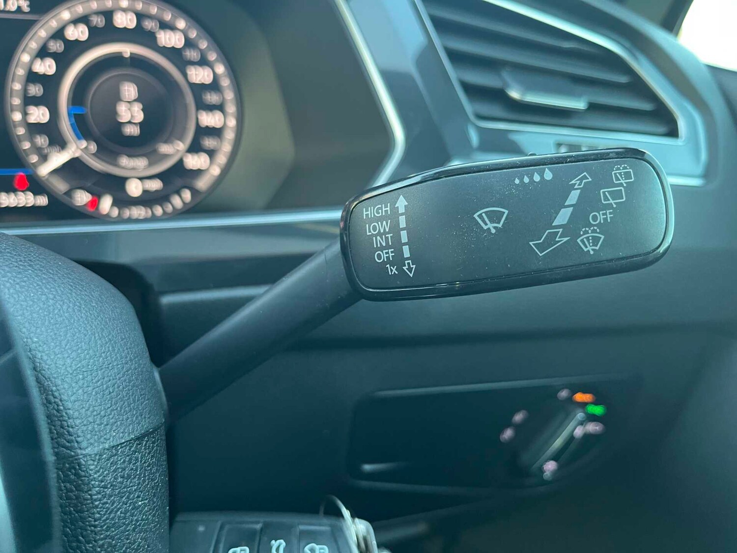 Used Volkswagen Tiguan 2017 for sale - 76864014: Photo 58