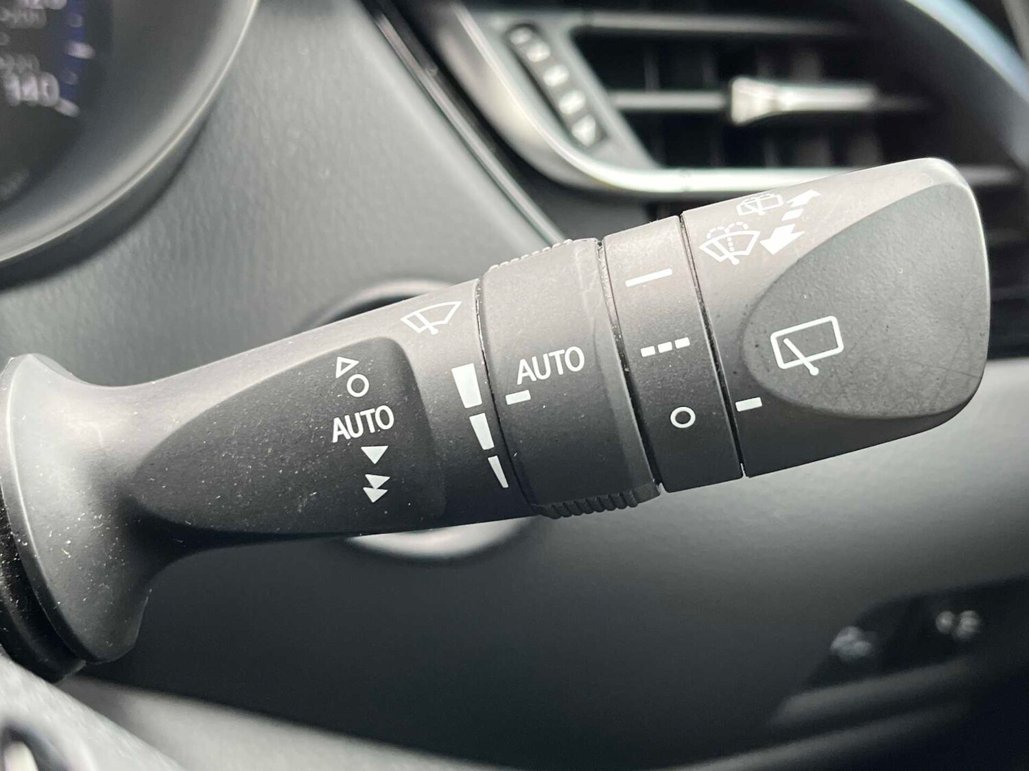 Used Toyota C-HR 2021 for sale - 78192012: Photo 25