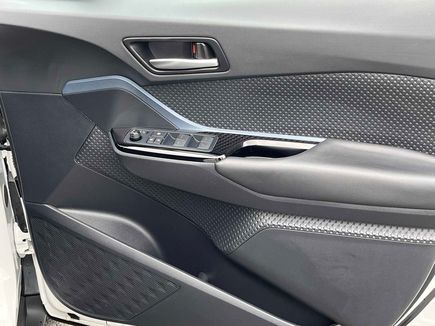 Used Toyota C-HR 2021 for sale - 78192012: Photo 36