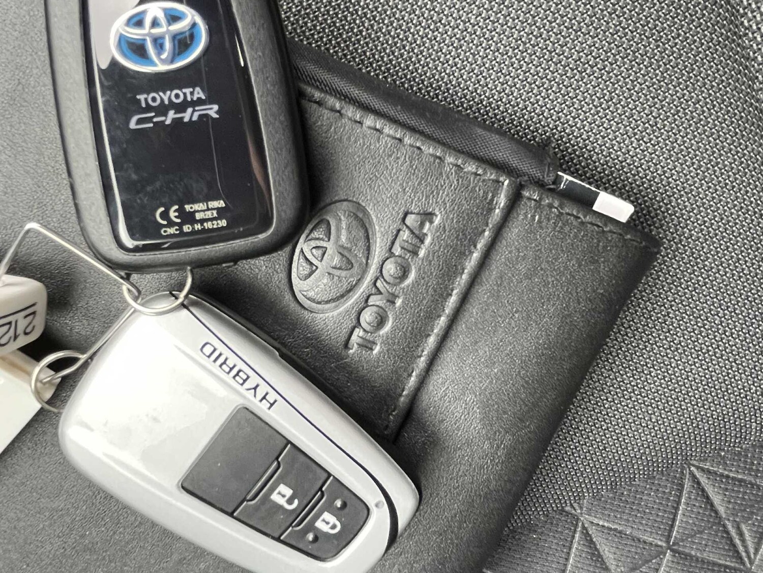 Used Toyota C-HR 2021 for sale - 78192012: Photo 48