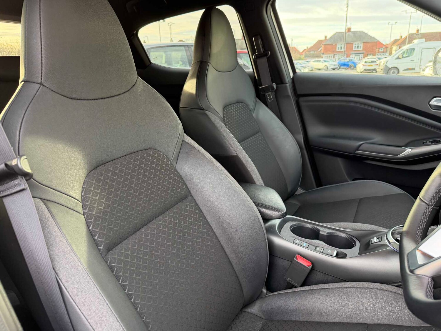 Used Nissan Juke 2024 for sale - 76713281: Photo 35