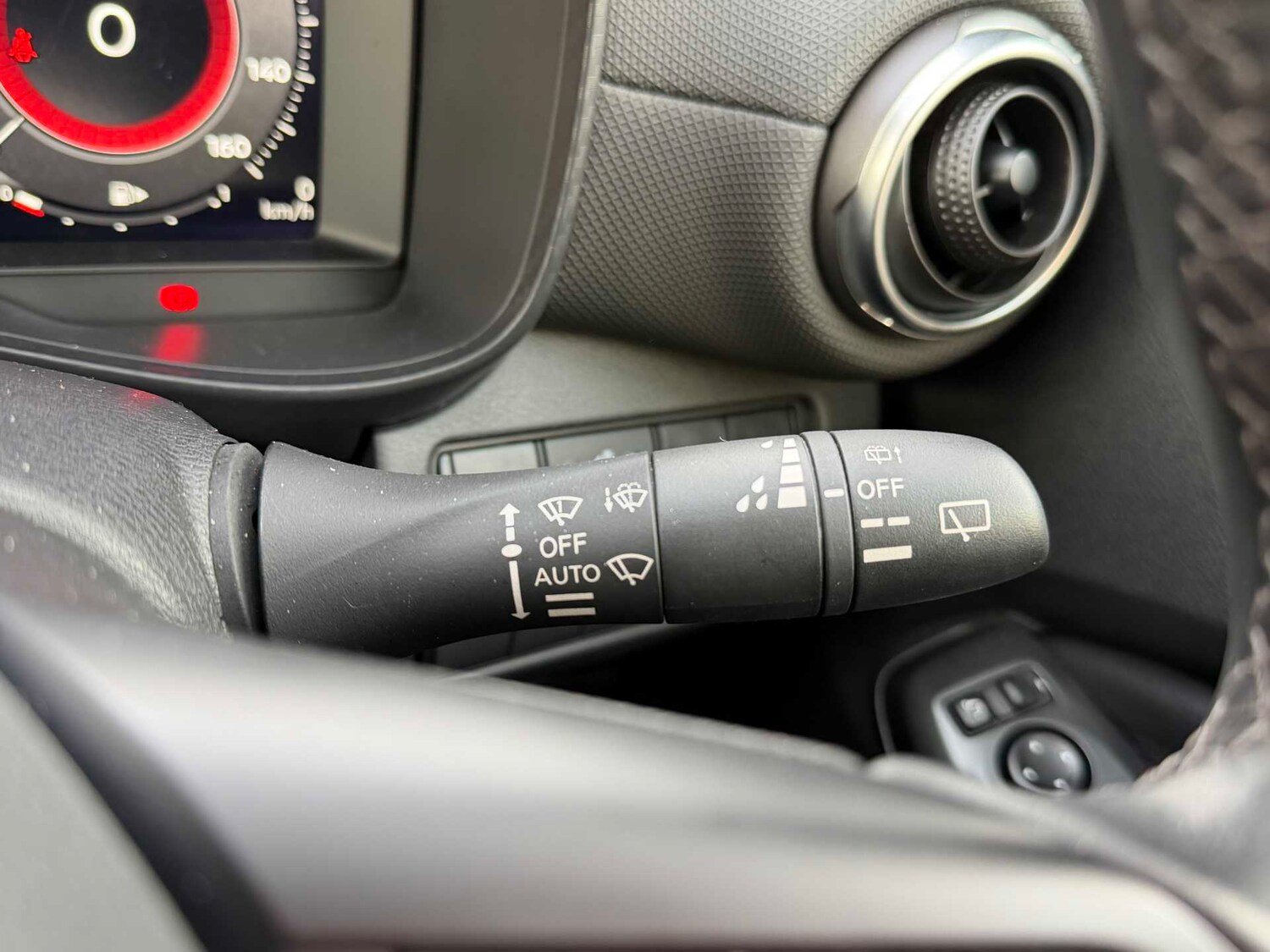 Used Nissan Juke 2024 for sale - 76713281: Photo 40