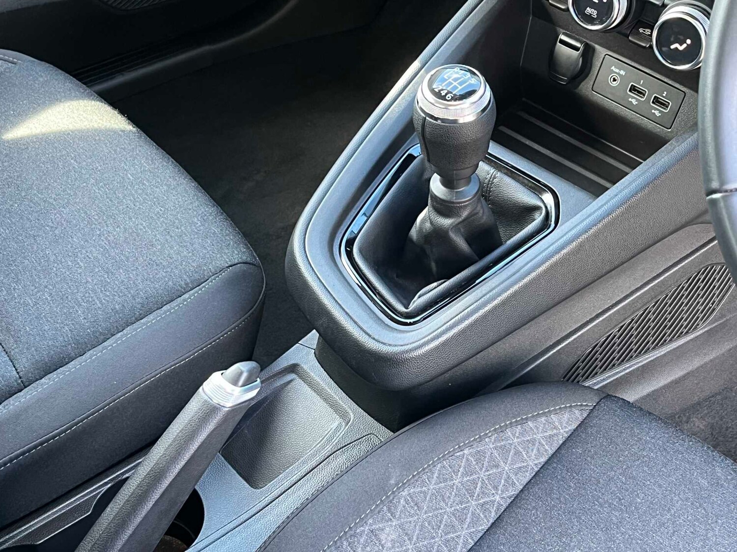 Used Renault Clio 2023 for sale - 78192135: Photo 10