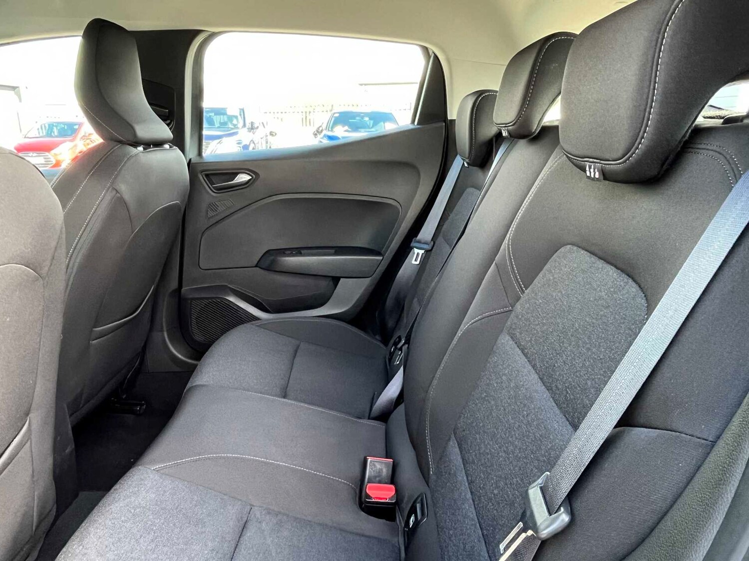 Used Renault Clio 2023 for sale - 78192135: Photo 12