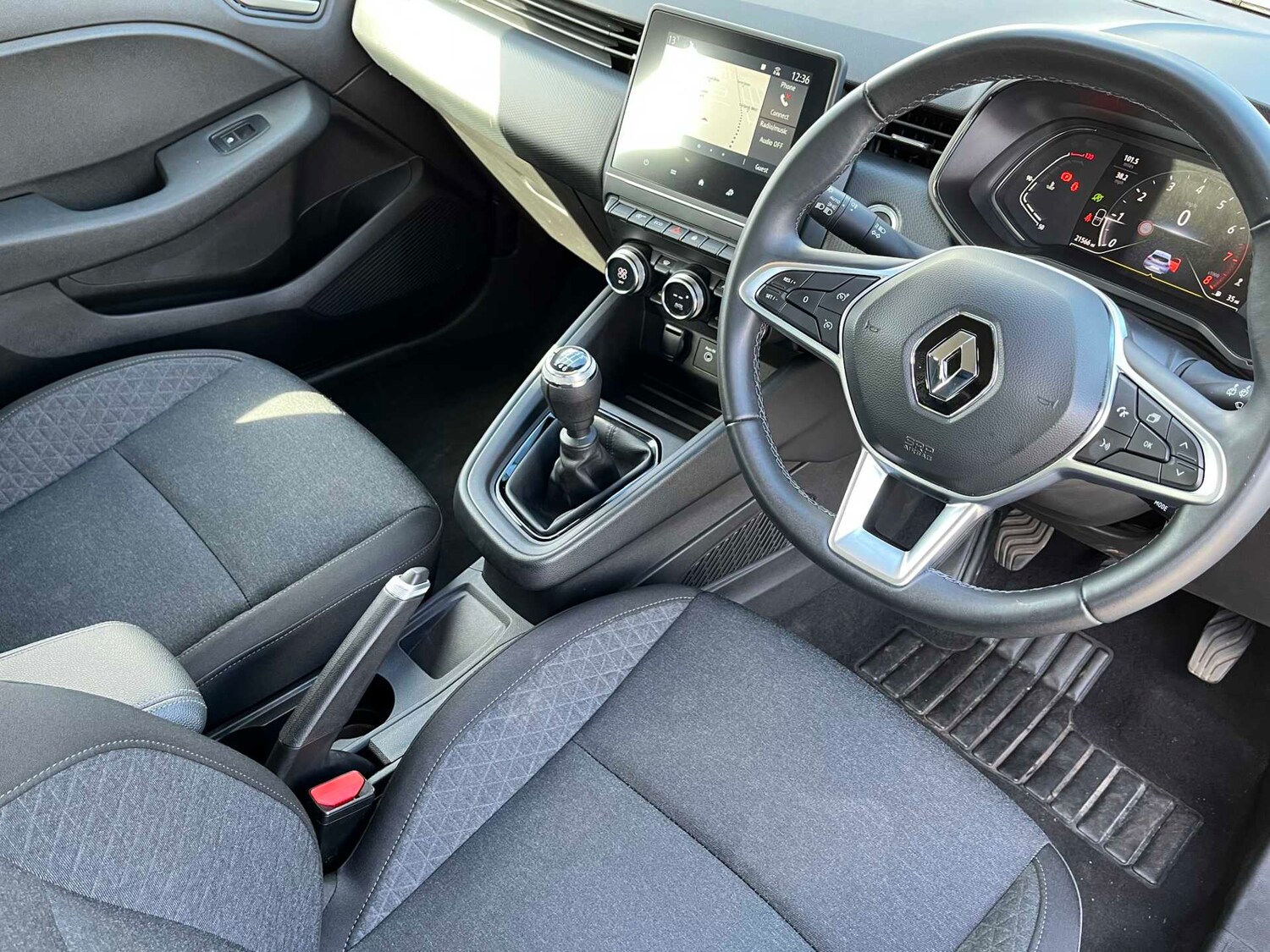 Used Renault Clio 2023 for sale - 78192135: Photo 24