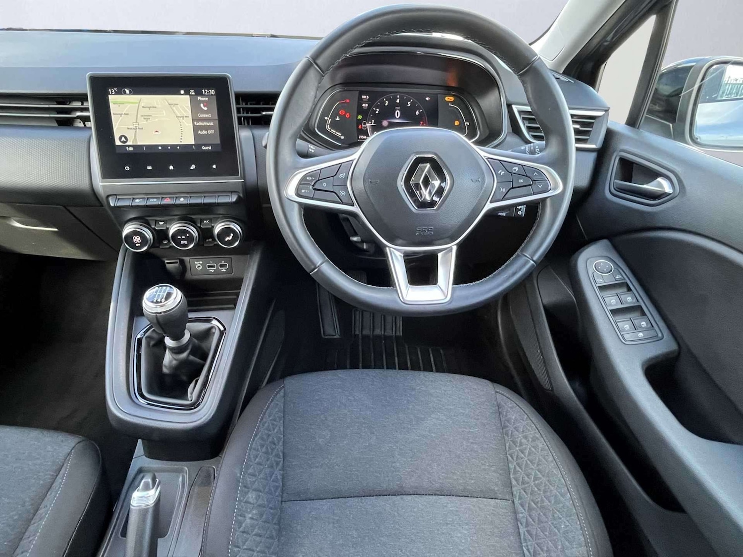 Used Renault Clio 2023 for sale - 78192135: Photo 5